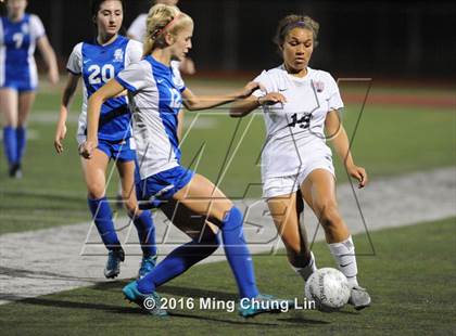 Thumbnail 3 in Tesoro vs. Santa Margarita (CIF SS D1 Final) photogallery.