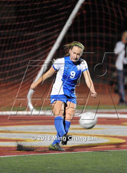 Thumbnail 2 in Tesoro vs. Santa Margarita (CIF SS D1 Final) photogallery.
