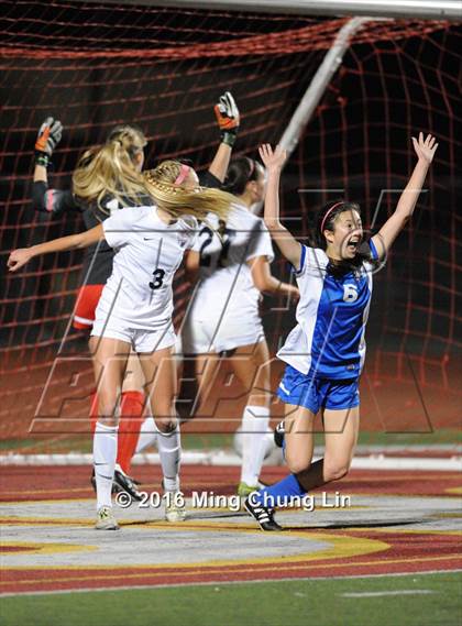Thumbnail 3 in Tesoro vs. Santa Margarita (CIF SS D1 Final) photogallery.