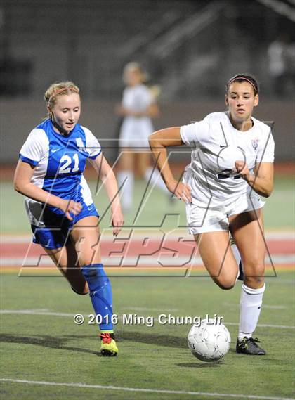 Thumbnail 1 in Tesoro vs. Santa Margarita (CIF SS D1 Final) photogallery.