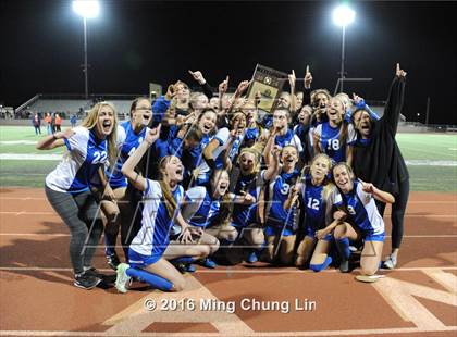 Thumbnail 3 in Tesoro vs. Santa Margarita (CIF SS D1 Final) photogallery.