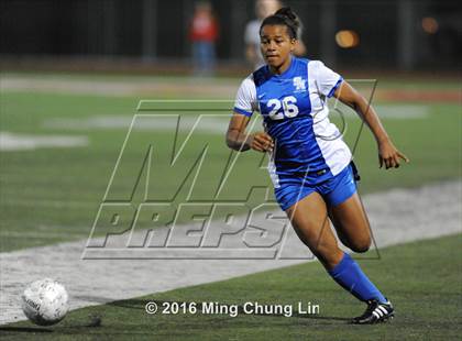 Thumbnail 2 in Tesoro vs. Santa Margarita (CIF SS D1 Final) photogallery.