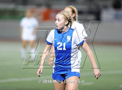 Thumbnail 2 in Tesoro vs. Santa Margarita (CIF SS D1 Final) photogallery.