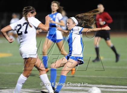 Thumbnail 3 in Tesoro vs. Santa Margarita (CIF SS D1 Final) photogallery.