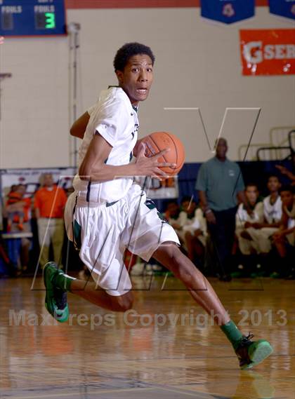 Thumbnail 1 in Findlay Prep @ Montrose Christian (Tarkanian Classic) photogallery.