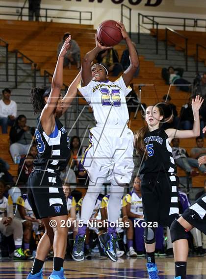 Thumbnail 1 in Windward vs. Lynwood (CIF SS Playoffs) photogallery.