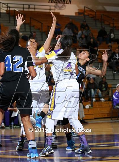 Thumbnail 2 in Windward vs. Lynwood (CIF SS Playoffs) photogallery.