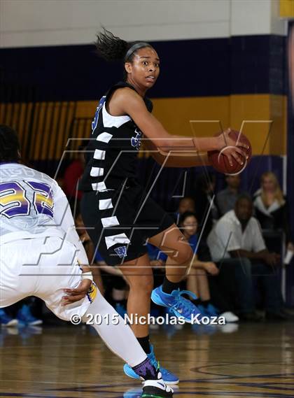 Thumbnail 1 in Windward vs. Lynwood (CIF SS Playoffs) photogallery.