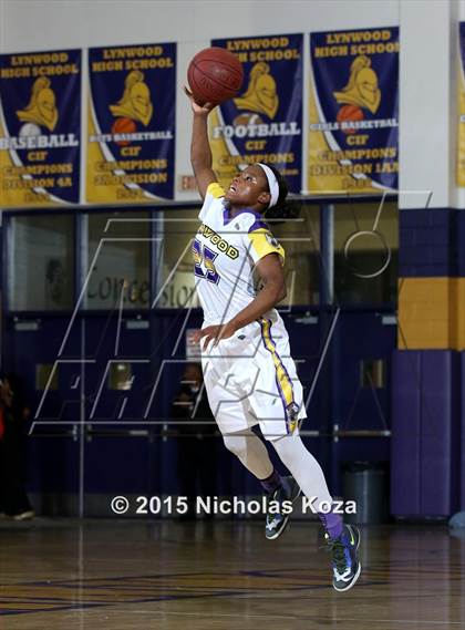 Thumbnail 2 in Windward vs. Lynwood (CIF SS Playoffs) photogallery.