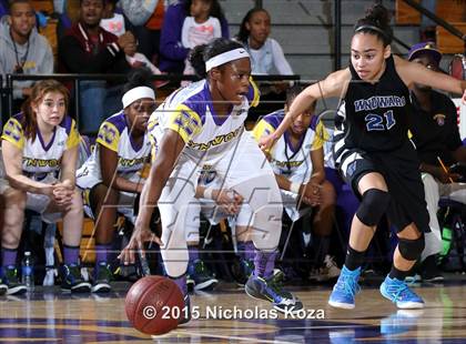 Thumbnail 2 in Windward vs. Lynwood (CIF SS Playoffs) photogallery.
