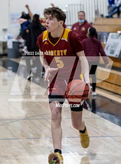 Thumbnail 2 in Liberty vs. Davis (Simply Showdown) photogallery.