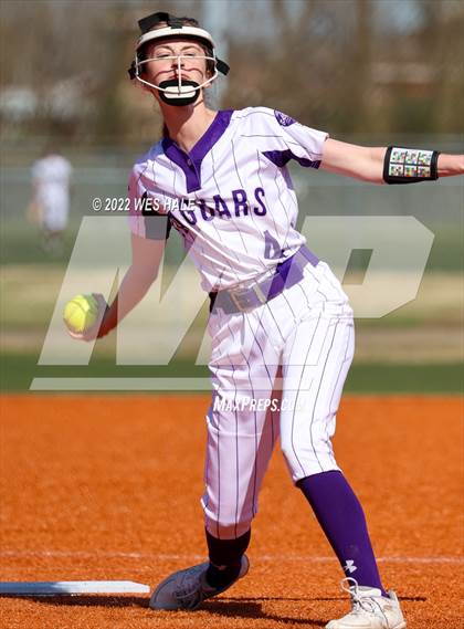 Thumbnail 1 in Center Hill vs DeSoto Central (Morris Hunter Tournament) photogallery.