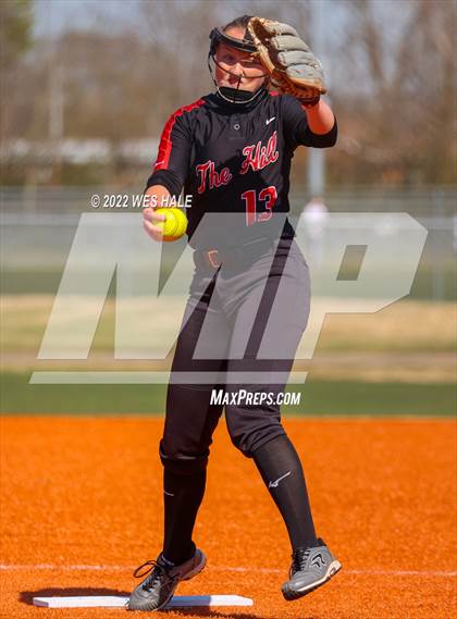 Thumbnail 3 in Center Hill vs DeSoto Central (Morris Hunter Tournament) photogallery.