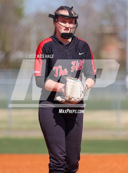 Thumbnail 1 in Center Hill vs DeSoto Central (Morris Hunter Tournament) photogallery.