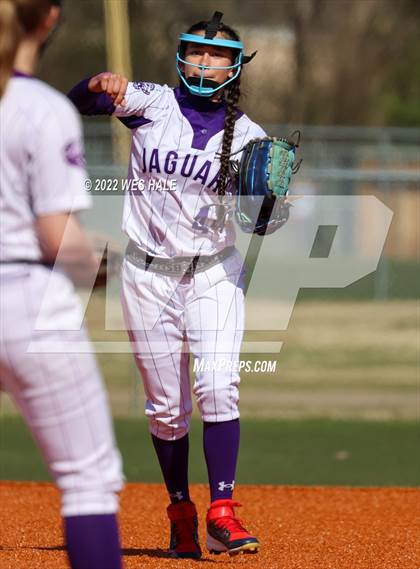 Thumbnail 1 in Center Hill vs DeSoto Central (Morris Hunter Tournament) photogallery.