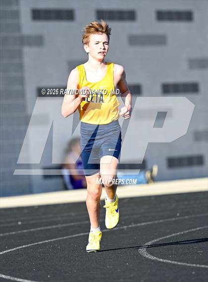 Thumbnail 3 in Muncie Central Duals (1600 Meter) photogallery.