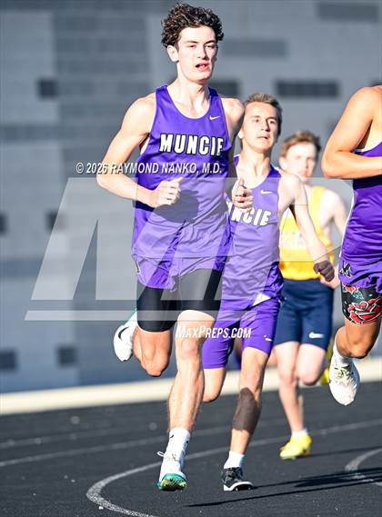 Thumbnail 2 in Muncie Central Duals (1600 Meter) photogallery.