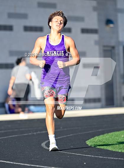 Thumbnail 1 in Muncie Central Duals (1600 Meter) photogallery.