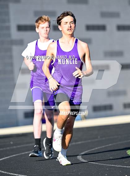 Thumbnail 3 in Muncie Central Duals (1600 Meter) photogallery.