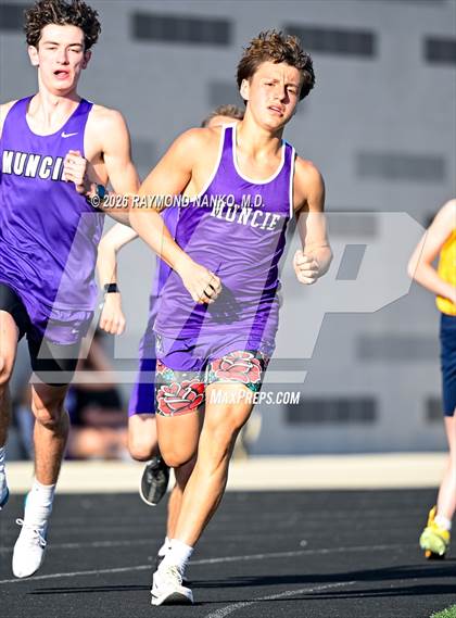 Thumbnail 1 in Muncie Central Duals (1600 Meter) photogallery.