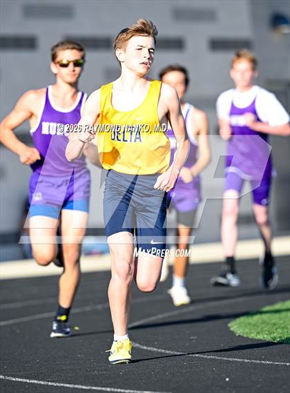 Thumbnail 1 in Muncie Central Duals (1600 Meter) photogallery.