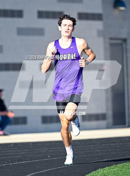 Thumbnail 2 in Muncie Central Duals (1600 Meter) photogallery.