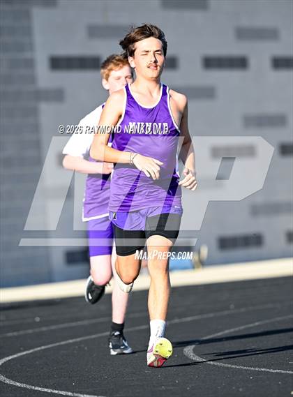 Thumbnail 1 in Muncie Central Duals (1600 Meter) photogallery.