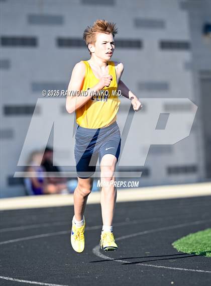 Thumbnail 2 in Muncie Central Duals (1600 Meter) photogallery.