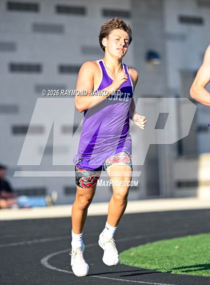 Thumbnail 3 in Muncie Central Duals (1600 Meter) photogallery.