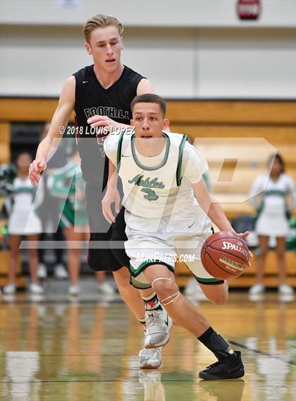 Thumbnail 2 in Nogales vs. Foothill Tech (CIF SS 5AA Final) photogallery.
