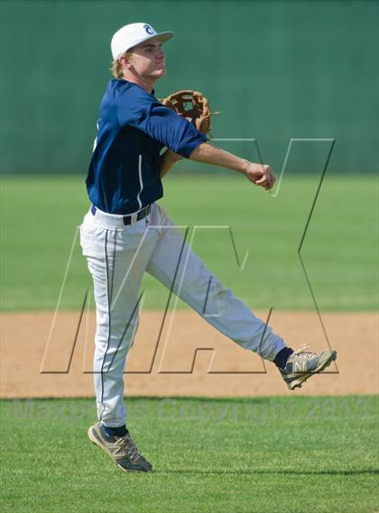 Thumbnail 3 in Carroll vs Taft (UIL 5A Region IV  Bi-District Playoff) photogallery.