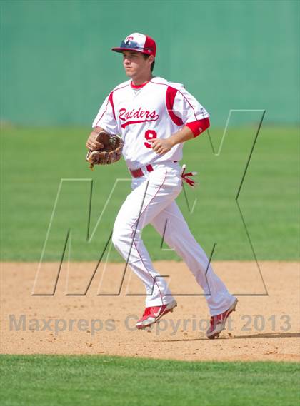 Thumbnail 3 in Carroll vs Taft (UIL 5A Region IV  Bi-District Playoff) photogallery.