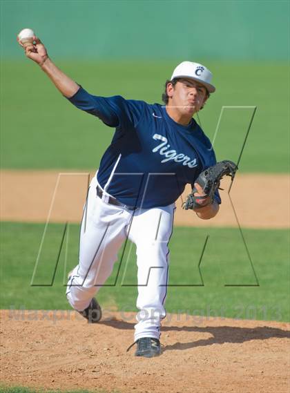 Thumbnail 2 in Carroll vs Taft (UIL 5A Region IV  Bi-District Playoff) photogallery.