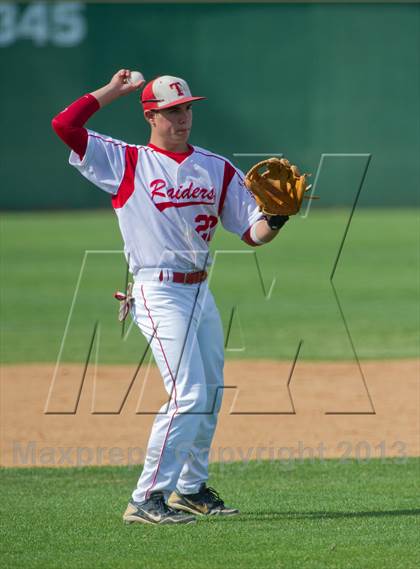 Thumbnail 3 in Carroll vs Taft (UIL 5A Region IV  Bi-District Playoff) photogallery.