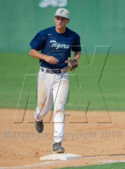 Thumbnail 1 in Carroll vs Taft (UIL 5A Region IV  Bi-District Playoff) photogallery.