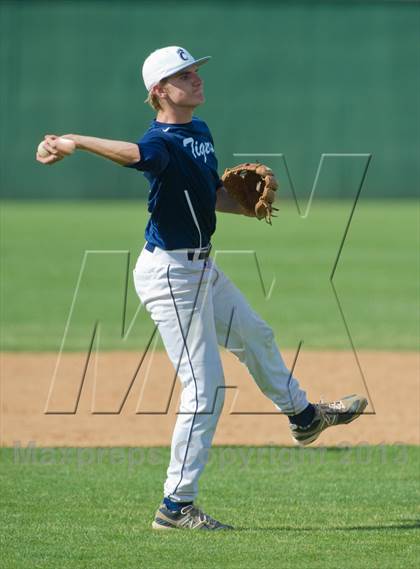 Thumbnail 2 in Carroll vs Taft (UIL 5A Region IV  Bi-District Playoff) photogallery.