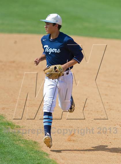 Thumbnail 1 in Carroll vs Taft (UIL 5A Region IV  Bi-District Playoff) photogallery.