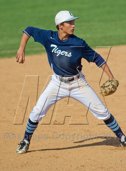 Thumbnail 3 in Carroll vs Taft (UIL 5A Region IV  Bi-District Playoff) photogallery.