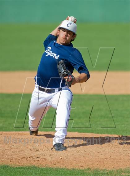 Thumbnail 1 in Carroll vs Taft (UIL 5A Region IV  Bi-District Playoff) photogallery.