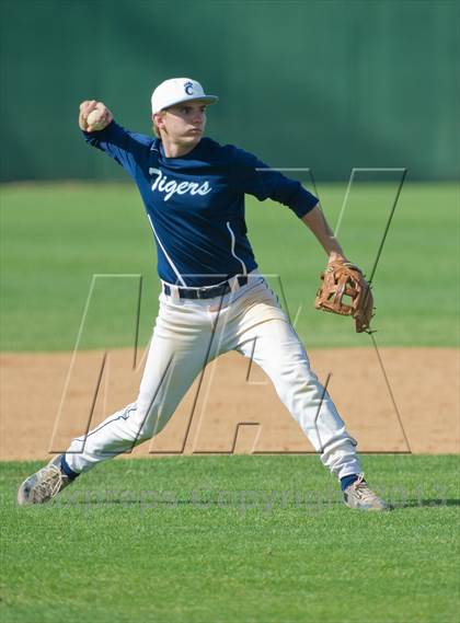 Thumbnail 1 in Carroll vs Taft (UIL 5A Region IV  Bi-District Playoff) photogallery.