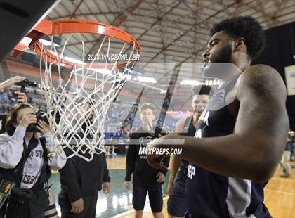 Thumbnail 3 in Gonzaga Prep vs. Federal Way (WIAA 4A Final) photogallery.