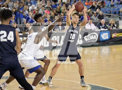 Thumbnail 2 in Gonzaga Prep vs. Federal Way (WIAA 4A Final) photogallery.