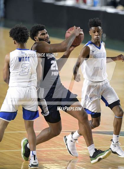Thumbnail 1 in Gonzaga Prep vs. Federal Way (WIAA 4A Final) photogallery.