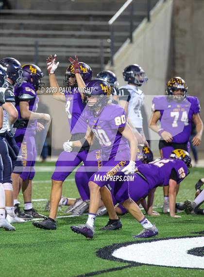 Thumbnail 2 in Boerne-Champion @ Liberty Hill (UIL 5A Area Playoff) photogallery.