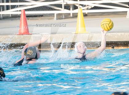 Thumbnail 1 in Villa Park @ Foothill photogallery.