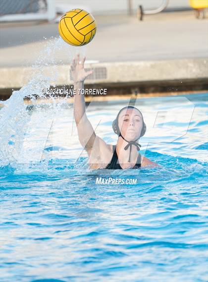 Thumbnail 1 in Villa Park @ Foothill photogallery.