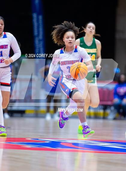 Thumbnail 2 in Greenforest vs Montgomery County (GHSA A Div.2 State Championship) photogallery.
