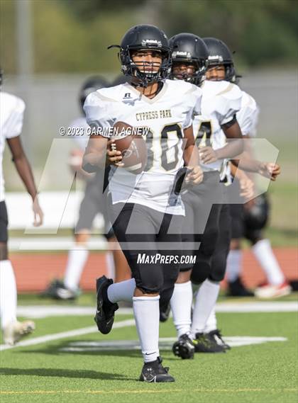 Thumbnail 3 in Cypress Ranch vs Cypress Park (B Teams) photogallery.