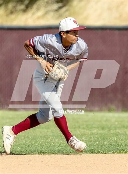 Thumbnail 2 in Whitney vs. Laguna Creek (CIF SJS D2 Quarterfinal) photogallery.