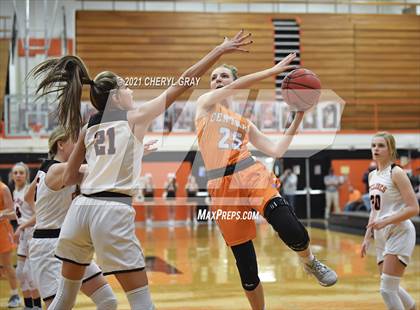 Thumbnail 3 in Sullivan Central @ Elizabethton (TSSAA 1-AA District Semifinal) photogallery.